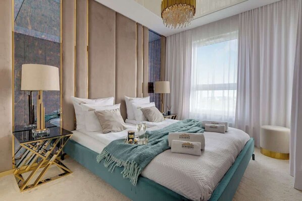Iron/ironing board, travel cot, WiFi, bed sheets - Letnica 140 with Balcony | Perfect Stay (Gdańsk)