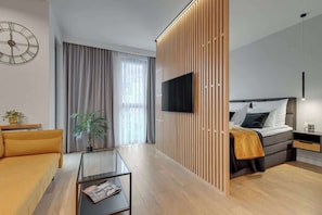 Bügeleisen/Bügelbrett, Reisekinderbett, WLAN, Bettwäsche