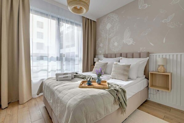 Bügeleisen/Bügelbrett, Reisekinderbett, WLAN, Bettwäsche