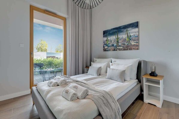 Bügeleisen/Bügelbrett, Reisekinderbett, WLAN, Bettwäsche