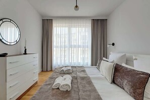 Bügeleisen/Bügelbrett, Reisekinderbett, WLAN, Bettwäsche
