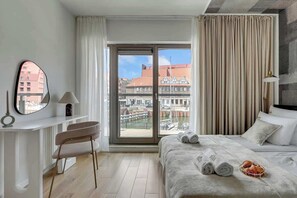 Bügeleisen/Bügelbrett, Reisekinderbett, WLAN, Bettwäsche
