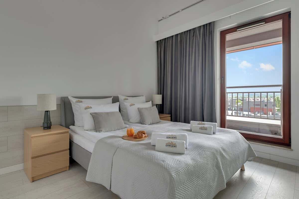 1 bedroom, iron/ironing board, travel crib, WiFi