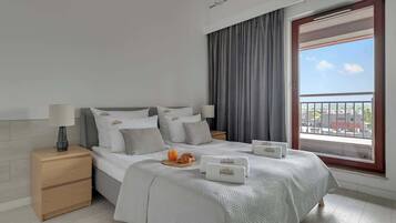 1 bedroom, iron/ironing board, travel crib, WiFi