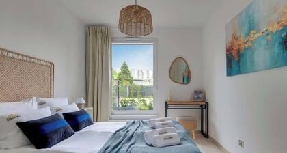Przystań Letnica 32 | Comfortable Stay & Parking
