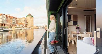 Houseboat Zefir | Old Town | 2 Bedrooms | Sauna