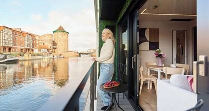Houseboat Jantar | Old Town | 2 Bedrooms | Sauna