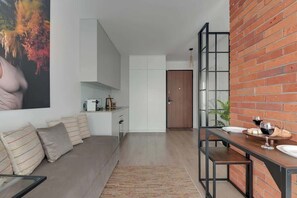 TV - Nadmotławie A19 | Riverside & Gym (Gdańsk)