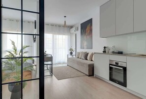TV - Nadmotławie A19 | Riverside & Gym (Gdańsk)