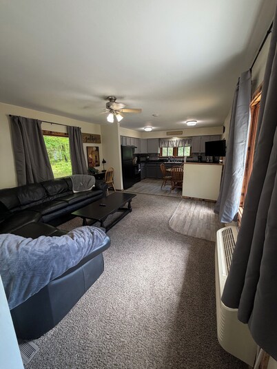 Maple Ridge Trail Side Cabin