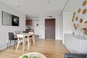 Dining - Waterlane SPA F2A | Spa, Pool & Gym | Riverside (Gdańsk)