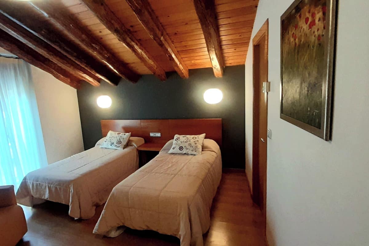 Standard Double Room | WiFi (free)