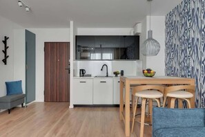Interior - Aura Island 64 | Riverside | City Center & Parking (Gdańsk)