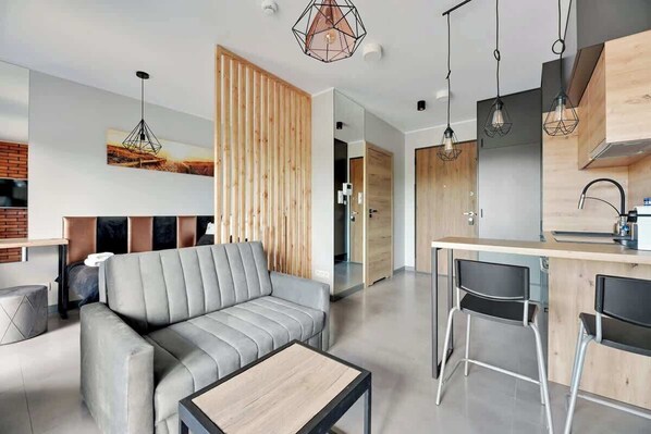 TV, offices - Nadmotławie 30 | Riverside | Sauna & Gym (Gdańsk)