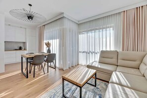 TV, offices - Nadmotławie C31 | Riverside | Sauna & Gym (Gdańsk)