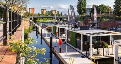 Houseboat Wave | Old Town | Terrace | Sauna