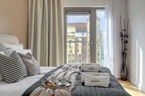 Bügeleisen/Bügelbrett, Reisekinderbett, WLAN, Bettwäsche