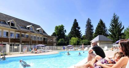 En surplomb du Lot | Accès piscine | Sauna