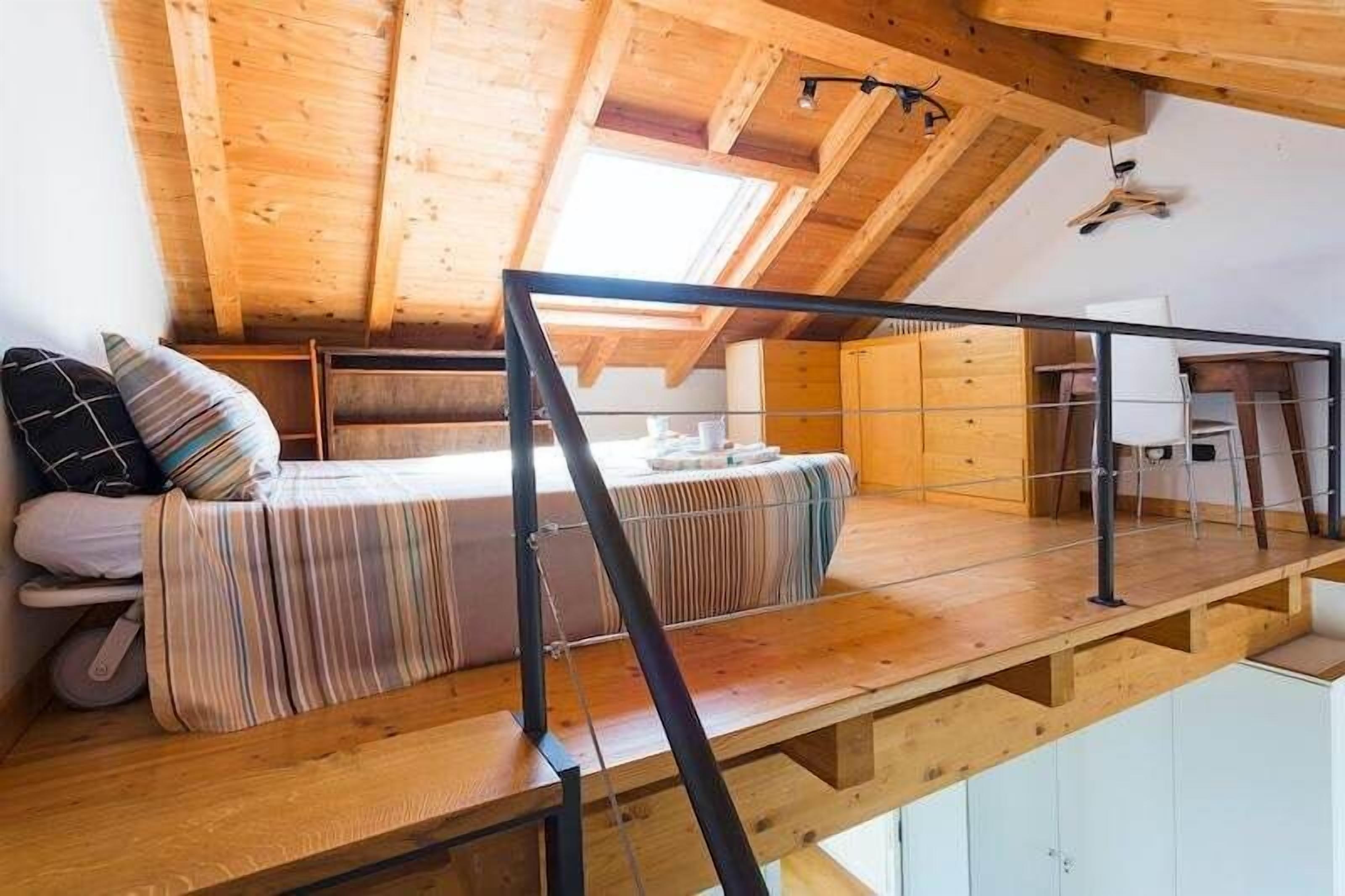 3 bedrooms, individually decorated, individually furnished