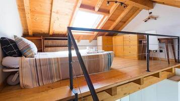 3 bedrooms, individually decorated, individually furnished