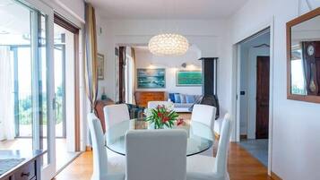 Villa, Mehrere Betten, Bergblick (Villa Dagnente) | Innenbereich