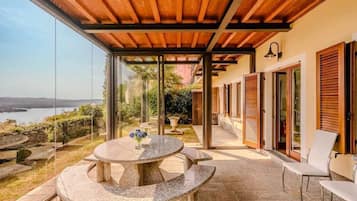 Biệt thự, nhiều giường, quang cảnh núi (Villa Dagnente) | Khu ẩm thực ngoài trời