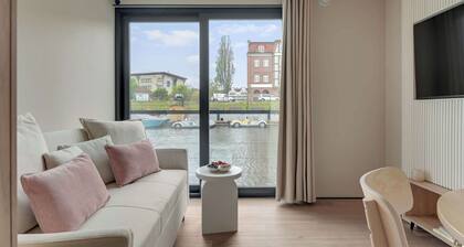 Houseboat Marea | Old Town | Romantic | Sauna