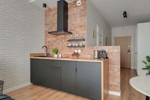 Coffee/tea maker, fridge, microwave, stovetop - Bastion Wałowa 92 with Balcony | City Center (Gdańsk)