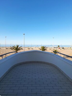 Property grounds - Apartment 'Acqua' with Sea View, Wi-Fi, and Air Conditioning (Vieste)