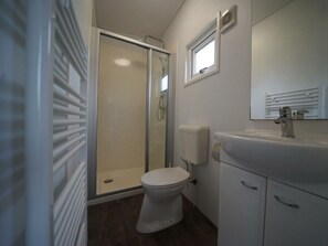House | Bathroom - Holiday Home in Dordrecht With Terrace (Dordrecht)