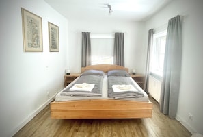 Room - Vrbo Property (Velden am Wörthersee)