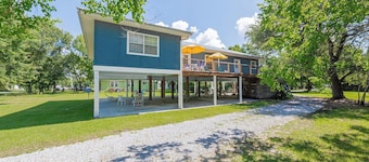 Waveland Whisper! Your coastal escape on the Mississippi Gulf Coast.