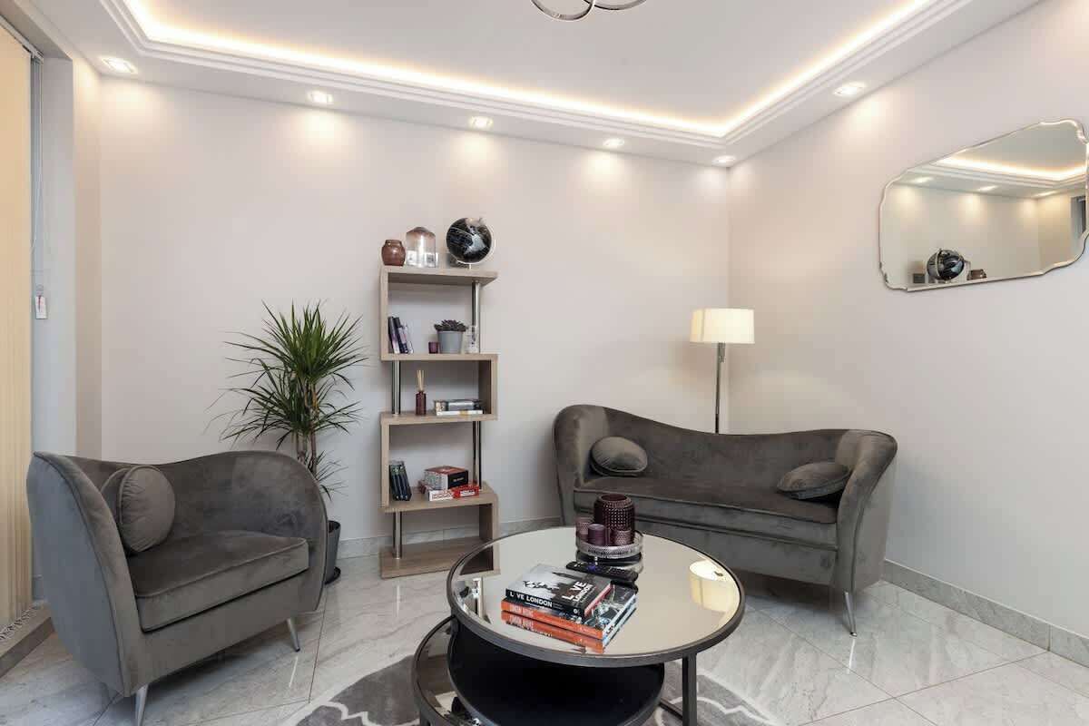 Luxurious 2 King-size Bed Flat + Patio - London