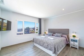 Bügeleisen/Bügelbrett, kostenloses WLAN, Bettwäsche