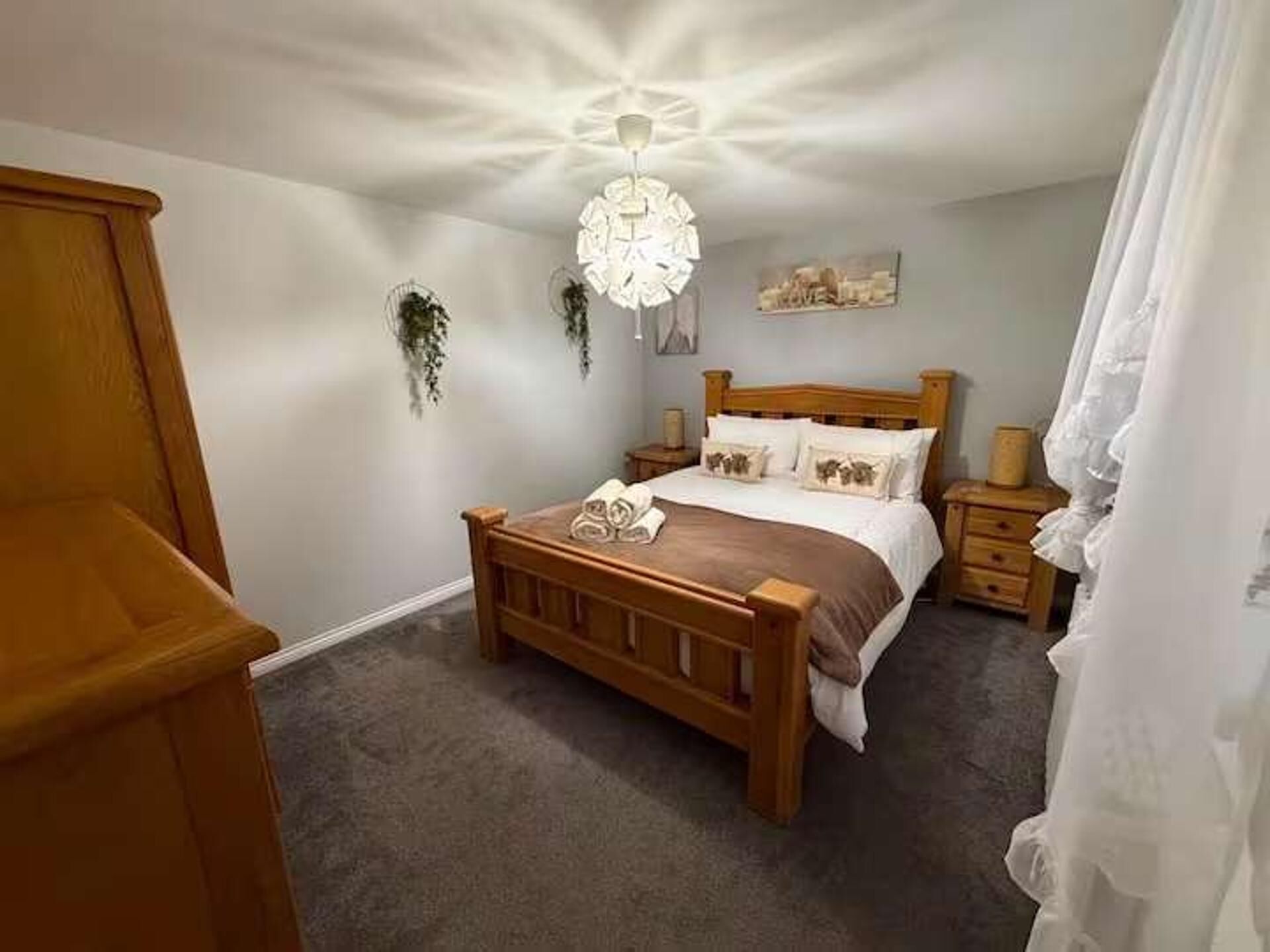 4 bedrooms, free WiFi, bed sheets