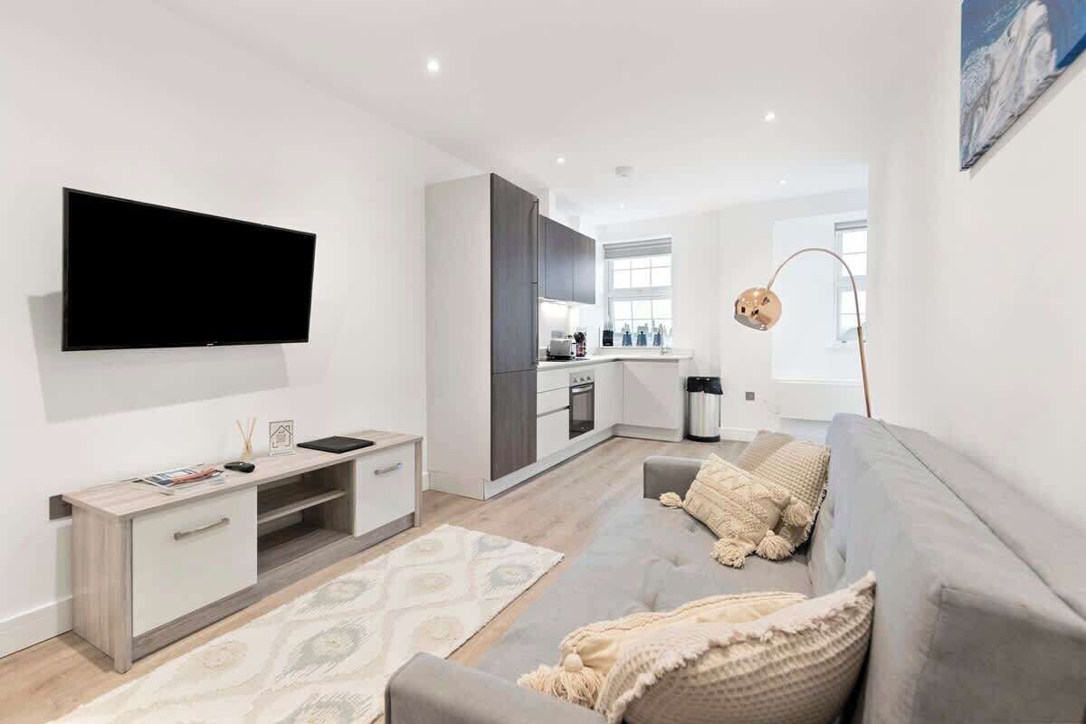 TV, offices