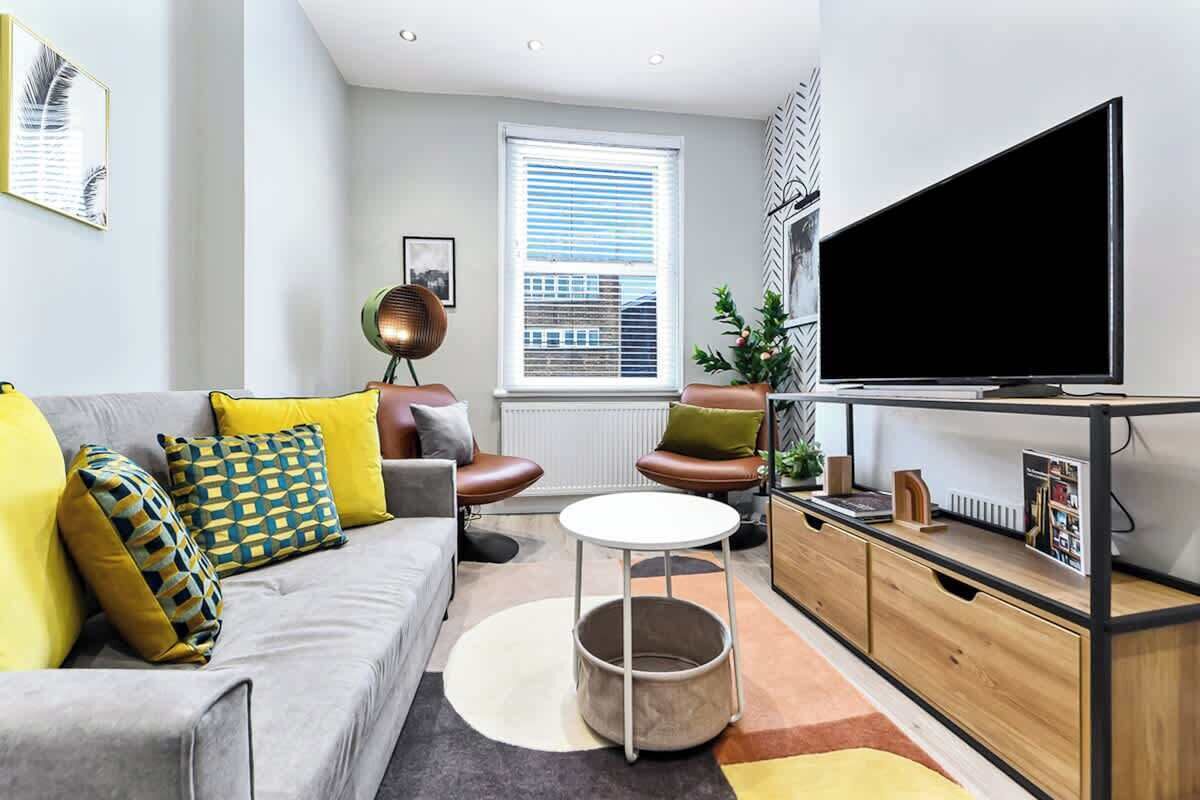 TV, offices