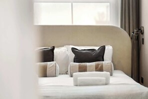 Iron/ironing board, travel cot, WiFi, bed sheets - Live Like a Local Luxury 2BR in Islington, London (Greater London)