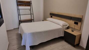 3 Schlafzimmer, Bügeleisen/Bügelbrett, Internetzugang, Bettwäsche