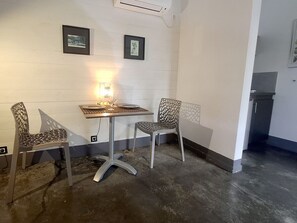 Dining - Vrbo Property (Le Gosier)