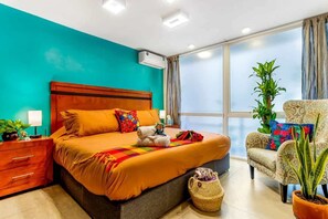 Bügeleisen/Bügelbrett, Reisekinderbett, WLAN, Bettwäsche