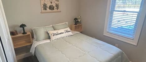 1 bedroom, WiFi, bed sheets