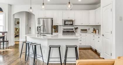 Cozy Farmhouse Getaway
