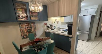 Bright 3-Bedroom Bend Retreat with AC, Large Yard Near Downtown and Old Mill