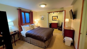 Room - Middle Road Retreat On Madeline Island (La Pointe)