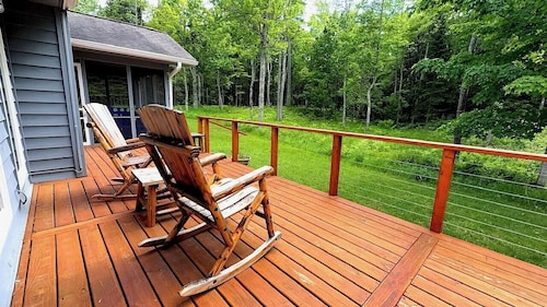 Middle Road Retreat On Madeline Island