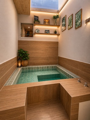 Private spa tub