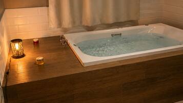 Private spa tub