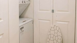 Interior - Comfy 3 Beds | 5-min Walk to SkyTrain | 20-min DT (Vancouver)