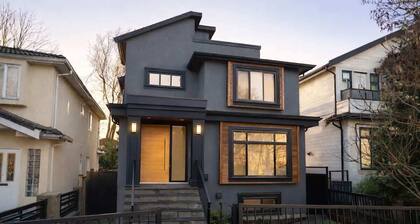 20 mins to DT | 5 mins to PNE | Clean 3BR, 2BA